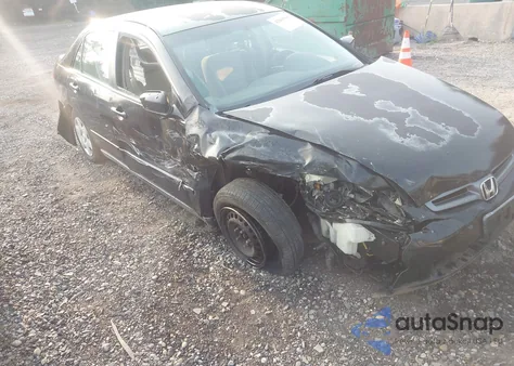 2005 Honda Accord 2.4 Lx from USA, damaged, VIN 1HGCM56455A106553